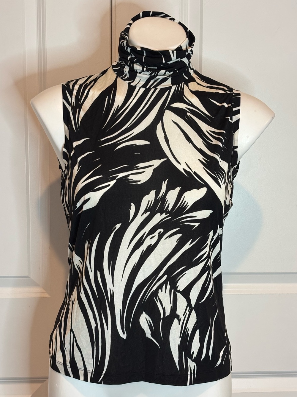 Les Copains Black White Print Sleeveless Turtleneck Top IT 44/US 8